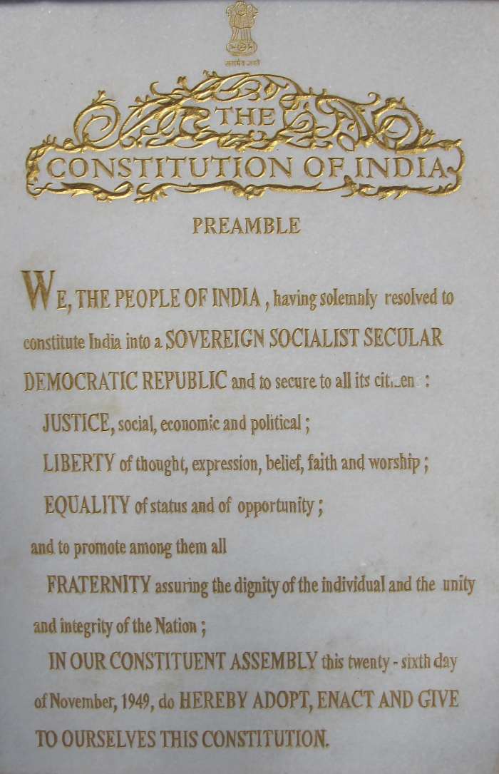 10 lines on my country india image