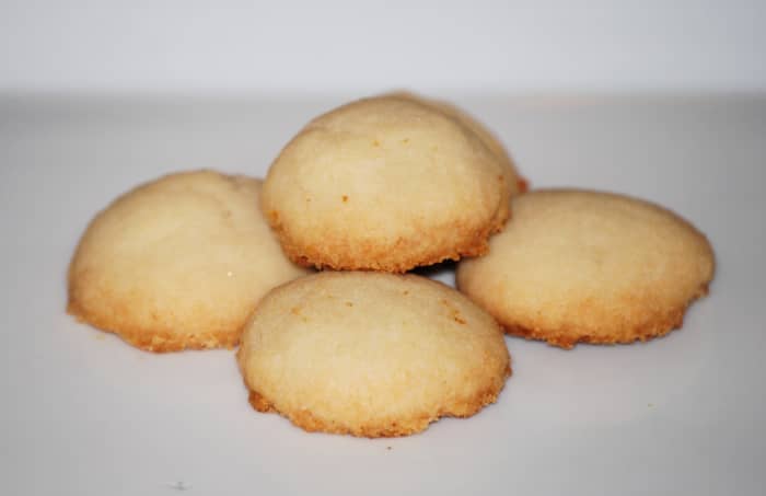 Polvorones Puerto Rican Shortbread Cookies Delishably 8659