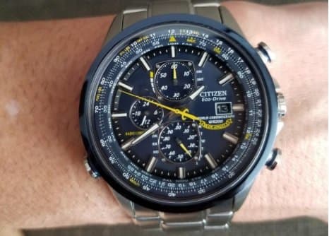 With a bold blue and yellow look and atomic timekeeping, it's really a great choice for style and practicality.
