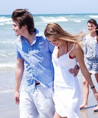 Trying to play cupid by setting your friends up on a romantic date? Find out how you can do this without messing things up.