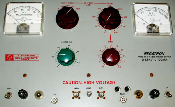 A high voltage power vacuum tube power supply. It is capable of supplying +/- 1500 Vdc with 0 - 100mA output.