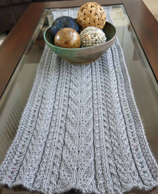 Free Knitting Pattern: Lace and Cables Table Runner - FeltMagnet