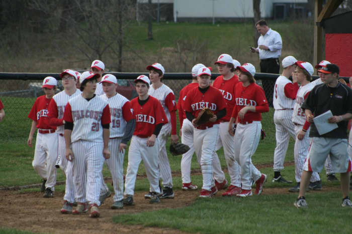 Have a plan for your team's baseball practice. Time is precious. Don't waste it thinking up ideas on the fly.