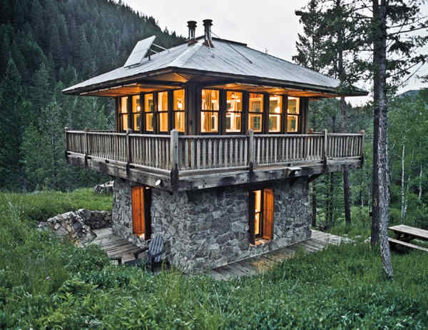 Judith Mountain Cabin in Montana, designed by Jeff Shelden.