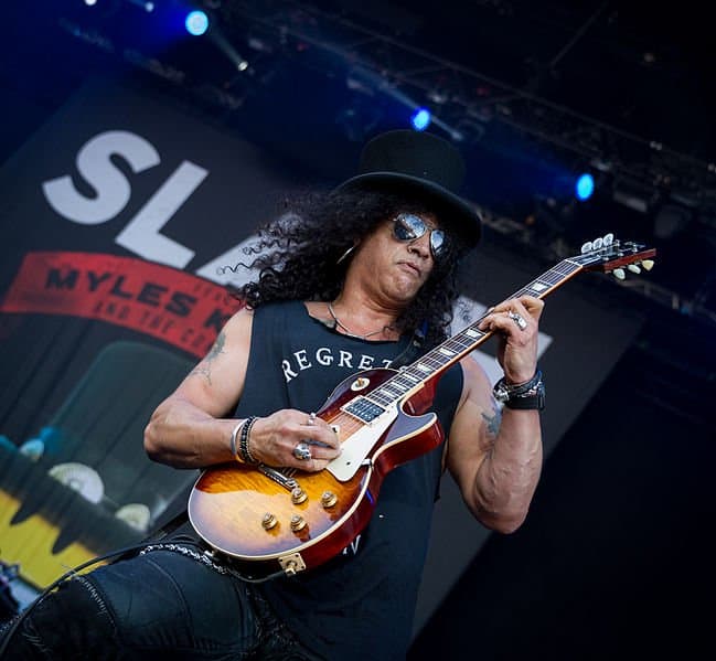Slash and his Gibson Les Paul