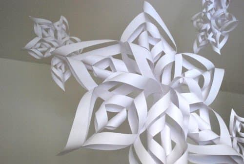 how-to-make-an-easy-but-effective-paper-snowflake