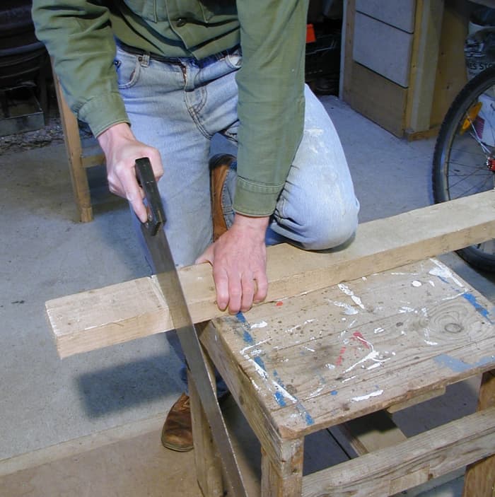 How to Cut Wood at an Angle With a Hand Saw or Miter Saw - Dengarden