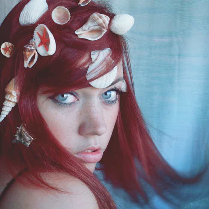 There are a number of ways to straighten your hair, and each has benefits and drawbacks. 