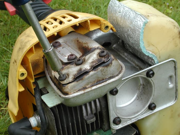 Remove the cover over the exhaust outlet.