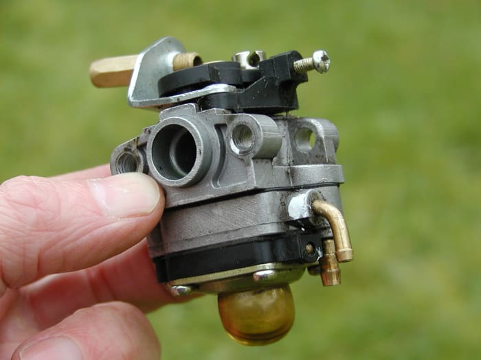 Carburetor ready for dismantling.