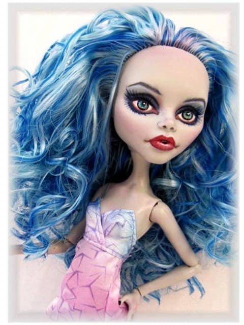 How To Curl Your Barbie Or Monster High Doll's Hair - Hubpages