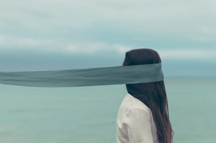Are you blind to the signs of a bad relationship? Don't turn away from warning signs that tell you your relationship spells trouble.