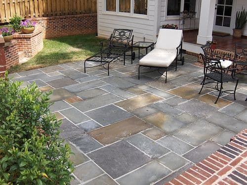 How to Build a Small Backyard Patio - Dengarden