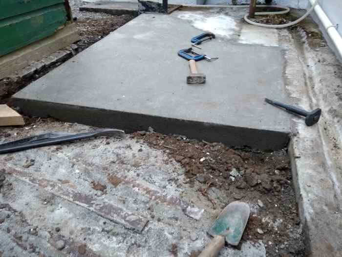 8 Steps to Mixing Concrete by Hand (for Beginners) Dengarden