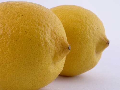Lemon juice and baking soda are two common household items that can remove fresh or established lipstick stains.