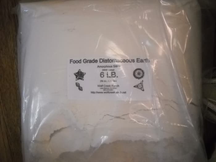 A large bag of food grade diatomaceous earth is one of the most cost-effective and versatile products on the planet, with a wide range of uses in the garden and in the home.