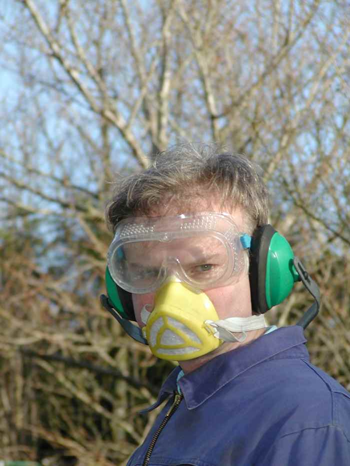 How to Use an Angle Grinder Safely for Cutting and Grinding Steel