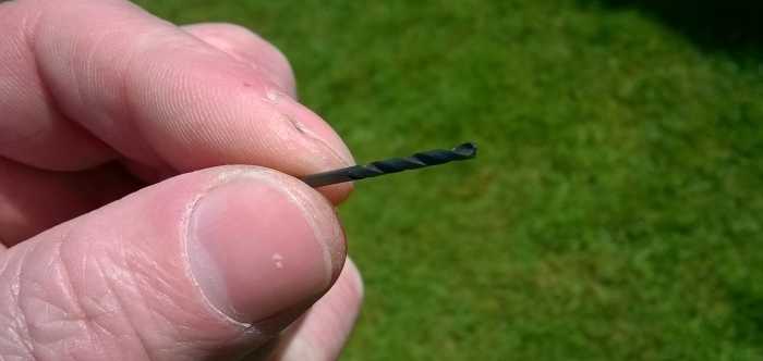 Small diameter drill bit