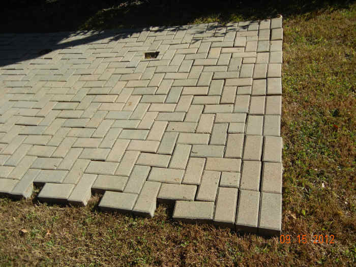 How to Lay Pavers for a Patio Fixing a Brick Patio Yourself Dengarden