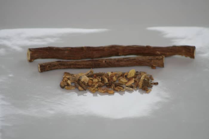 Stevia shouldn't taste like licorice. (Licorice root is only 50 times sweeter than sugar, lol.) If you want the taste of licorice you can grow your own like I do, but licorice needs considerable care and takes up a lot of space in the garden.
