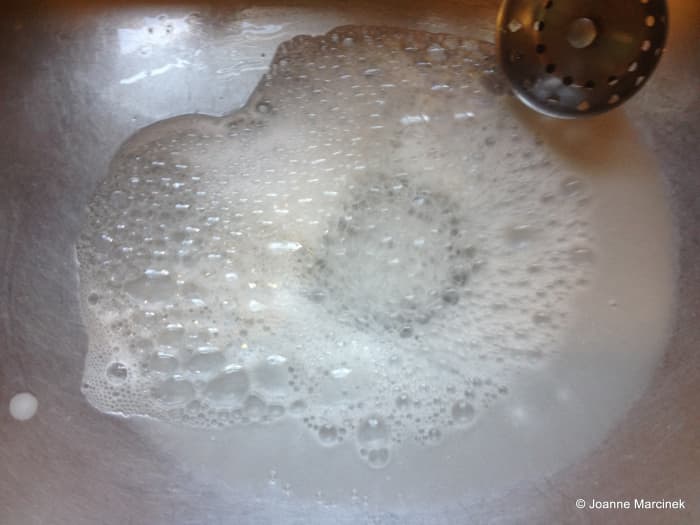 What to Do When Your Sink Smells Like Rotten Eggs Easy Fix! Dengarden