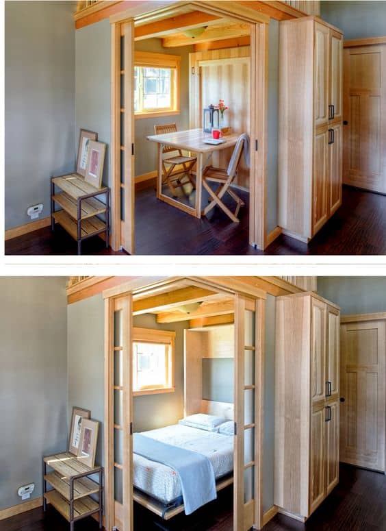 Avec un design créatif, les petites maisons peuvent remplir deux fonctions ou plus, comme c'est le cas avec cette option salle à manger/chambre. 