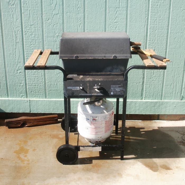 Grill for cooking after a hurricane when there is no electric