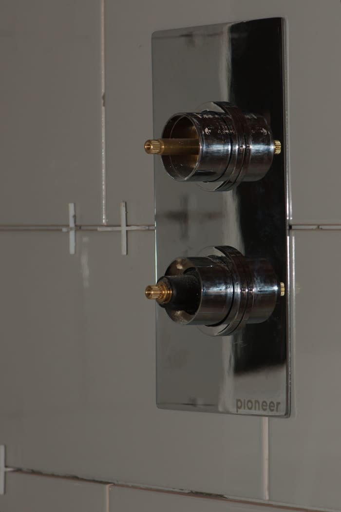 Shower Valve Cartridge and Faucet Identification Dengarden