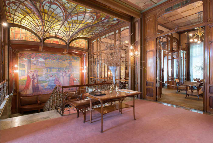The Hotel Solvay in Brussels by famous art nouveau architect and designer Victor Horta is a good example of this style.