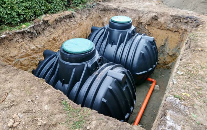 Dry systems are usually used to store larger amounts of water, so they are often used in farms or facilities.