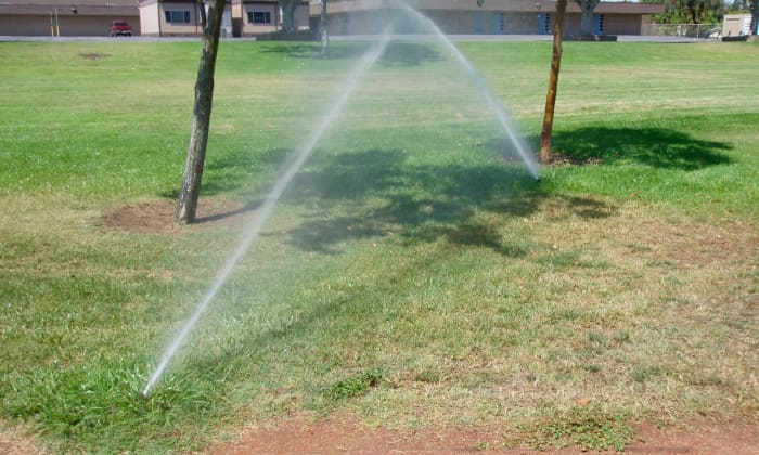 Water Pressure Test: In this case, there appear to be no leaks, although there are problems with poor coverage.