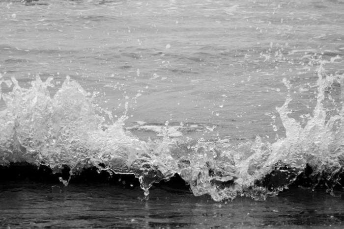 Using sea water charge crystals will draw vitality and healing energy to them and can enable you to work with the energies of sea creature such s whales and dolphns.