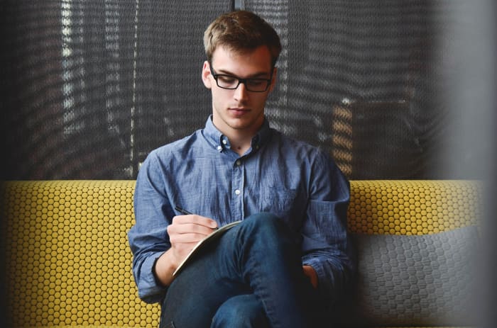 Is there a guy at work or school you want to talk to, but you're too shy? Check out these easy tips on how to start a conversation with him!
