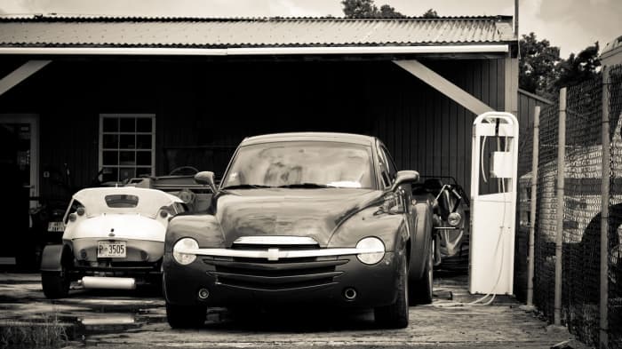 Is your car hanging around your garage for too long? Follow this guide to know how to sell your car like a pro.