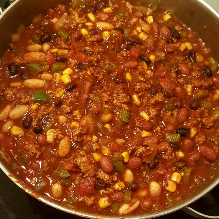 Healthy 3-Bean Turkey Beer Chili Recipe - Delishably