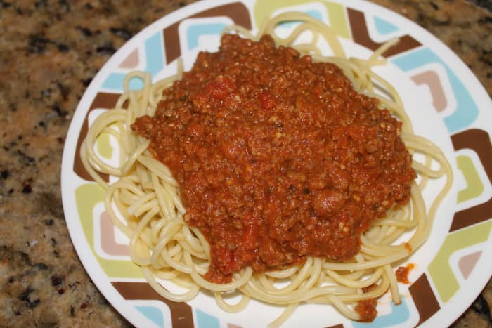 You can't spot the veggies, can you? They're well blended into the sauce, concealing them from the skeptical, judging eyes of your children.