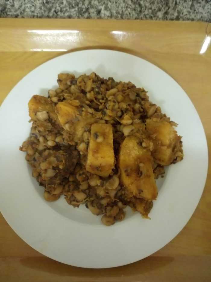 How to Cook Nigerian Beans and Yam Pottage Delishably