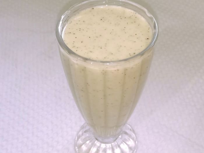 This kiwi milkshake is healthy and delicious! Learn how to make it with this easy-to-follow recipe.