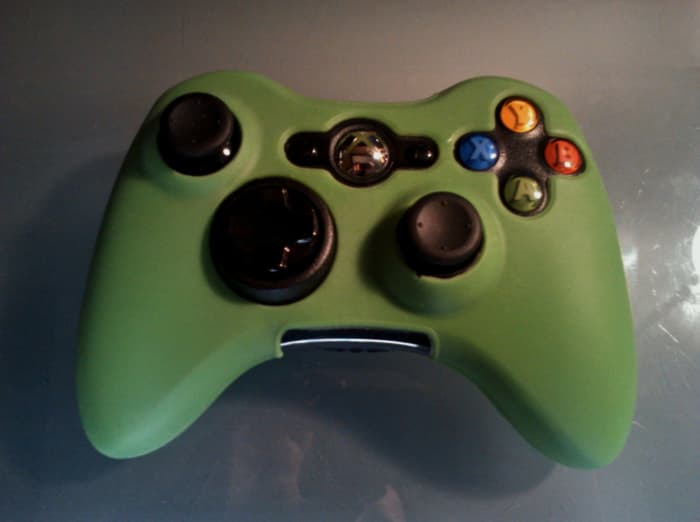 This Xbox 360 controller has a flexible controller grip that makes it easier to hold.