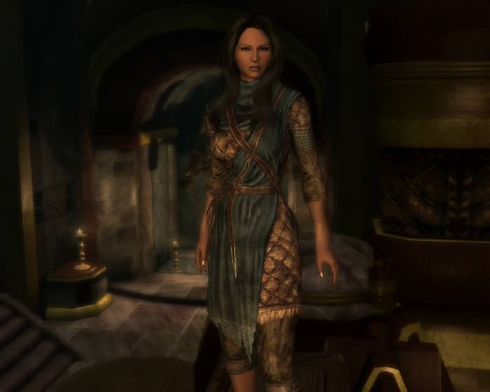 "Calientes Vanilla Outfits" for CBBE mod adjusts vanilla armour sets to fit your player character better.