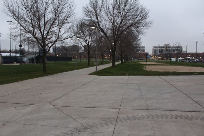 For it being Chicago I remember it not being any colder than an autumn day. This picture was taken in December 2015.