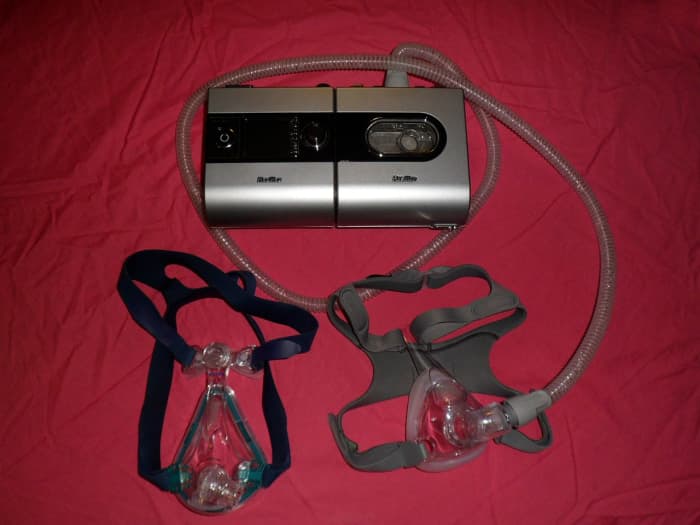 CPAP machine type S9 with heated humidifier type H5i (producer: ResMed), with two models of full face masks