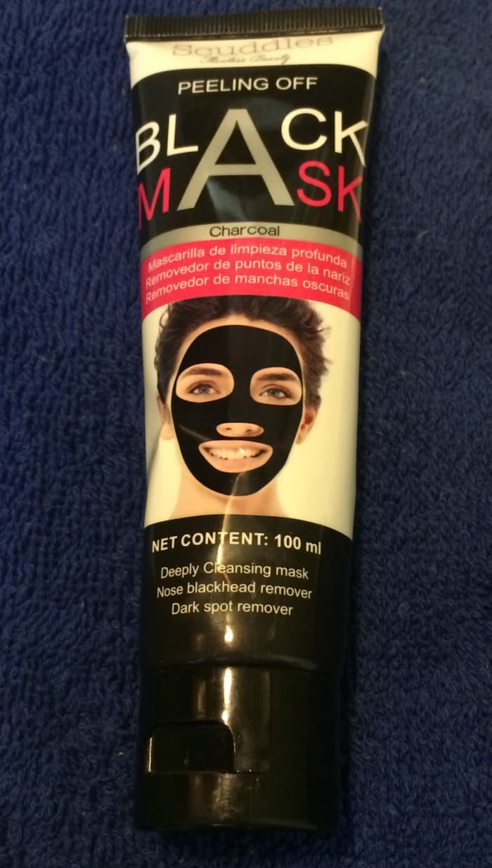 skincare-reviews-scuddles-black-mask-blackhead-remover-purifying-black-peel-off-mask