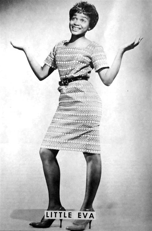 1962 photograph of Little Eva from a program for Murray the K's Christmas Revue that year.
