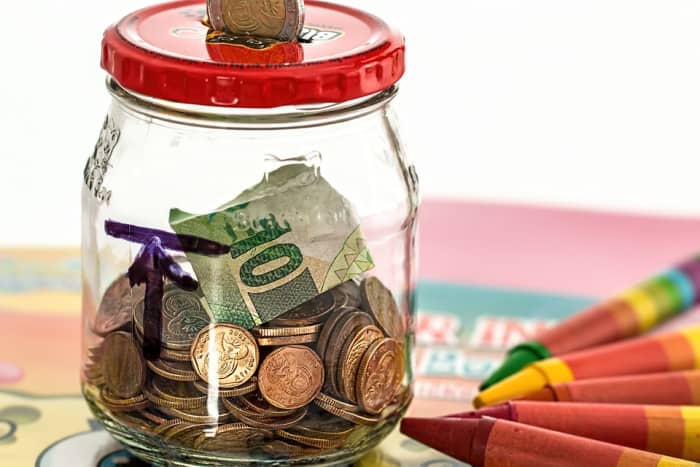 Your old glass jars can be converted to small change banks by following the tutorial below!