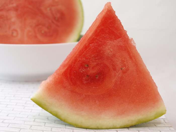 Top 10 Fruits High in Iron to Increase Haemoglobin Levels RemedyGrove