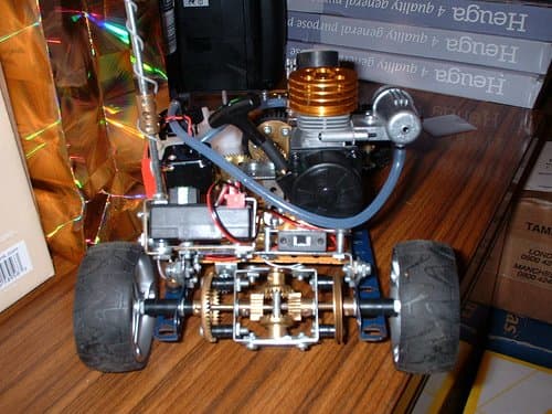 This new differential design used less screws and should hold together much better. Photo from Flickr.
