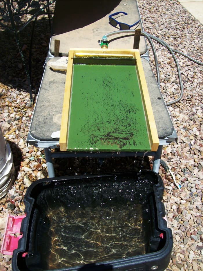 This is my Miller Table. I purchased it online. It has a ball valve on the unit and my hose has one also. Both are not necessary. Since I was washing some fines just for the photo I didn't use my recirculating pump. In Arizona we save the water.