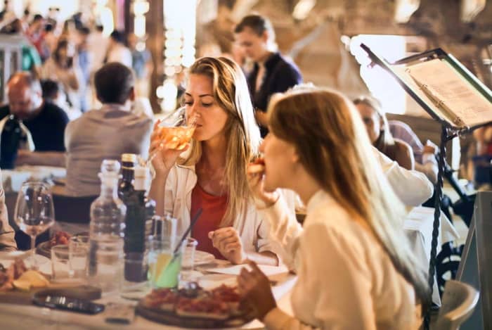 This photo is of a beautiful restaurant. The story of "Mammy's" is far from this one. Very far.