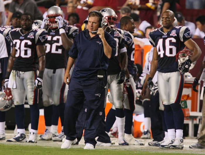 Bill Belichick coaching a Patriots game